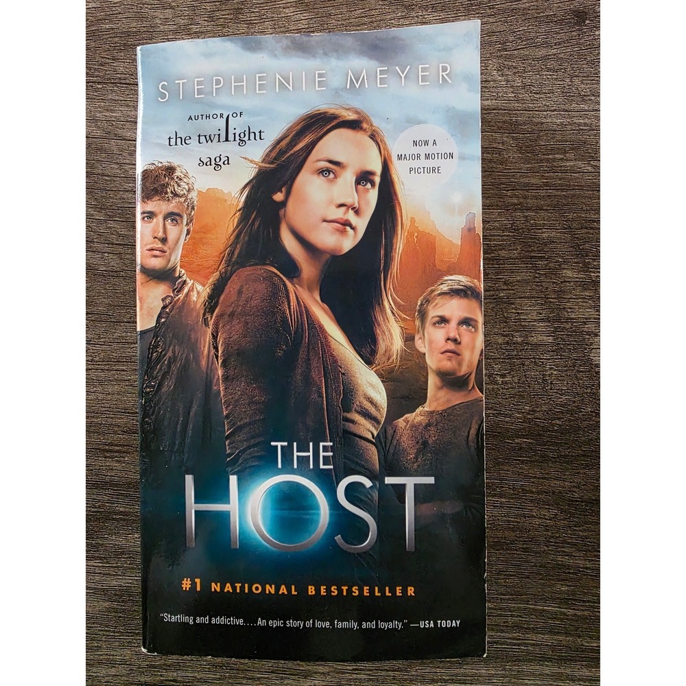 The Host Stephenie Meyer Paperback Movie Tie-In Cover Science Fiction Romance